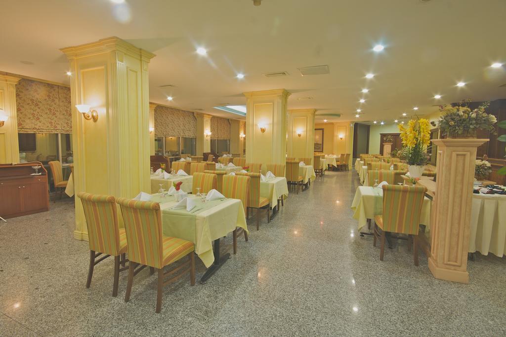Grand Medya Hotel Istambul Restaurant photo