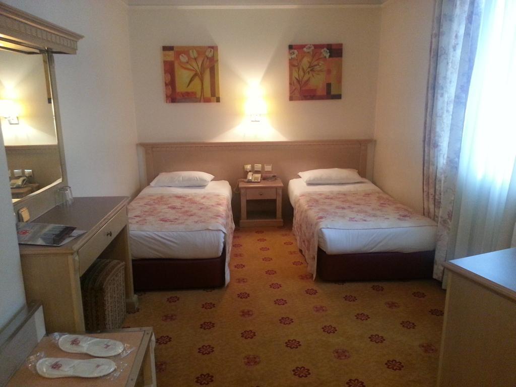 Grand Medya Hotel Istambul Extérieur photo